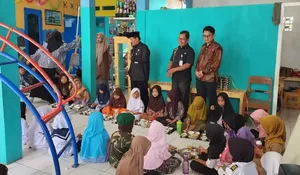 Disambut Gembira, 59 Siswa Paud Hayatul Ilmi Dapat Makanan Bergizi Gratis