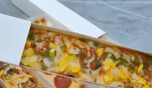 Gak Perlu Beli, Kamu Bisa Buat Pizza Panjang Viral Ini di Rumah, Bisa Makan Sampe Puas!