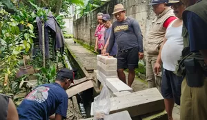 LPM Bojongsari Baru Kota Depok Komporin Warga Percantik Drainase