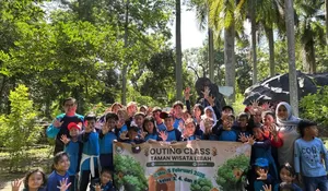 Melihat Outing Class SDN Depok 5 : Belajar Ekosistem dan Metamorfosis Hewan Secara Langsung