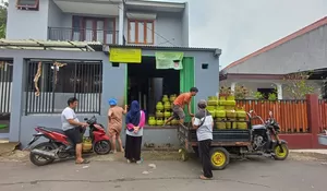 Pangkalan Gas Subsidi di Tangan RW, Begini Respon Warga Depok