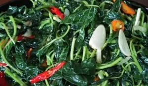 Jangan Cuma Dikuah! Coba Buat Tumis Bayam Simple dan Gurih Ini Untuk Menu Sahur Pertama!