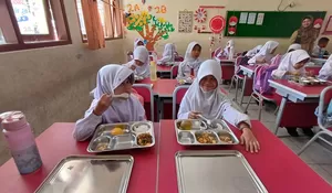 Walikota Depok, Supian Suri Komitmen Program MBG Berlangsung Maksimal 