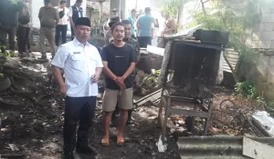 Supian Suri Aksi Nyata Bantu Rumah Rusak Milik Guru di Sawangan, Perbaikan Berlangsung Satu Bulan