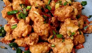 Sudah Bingung Mau Masak Untuk Menu Sahur? Ayo Coba Buat Ayam Cabe Garam yang Gampang dan Krispi yang Nagih!