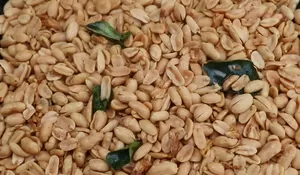 Ternyata Begini Membuat Kacang Bawang yang Renyah, Gurih dan Empuk untuk Cemilan Lebaran!