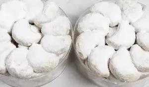 Kue Lebaran yang Bakal Jadi Rebutan! Yuk, Buat Putri Salju Kacang Mede yang Super Lembut dan Gurih Ini