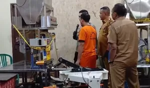 Polisi Bongkar Praktik Kemas Ulang MinyaKita di Bogor, Begini Modusnya : Pelaku Untung Rp600 Juta Per Bulan