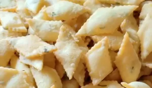 Resep Keripik Bawang Gurih dan Renyah, Mudah Dibuat Tanpa Cetakan Untuk Jadi Isi Toples Lebaran!