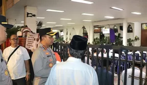 Perayaan Jumat Agung Berlangsung Damai, Kapolres Depok Sapa Umat di Tiga Gereja
