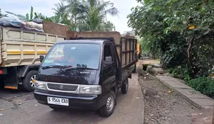 90 Kendaraan Pelat Hitam Buang Sampah di TPA Cipayung Depok