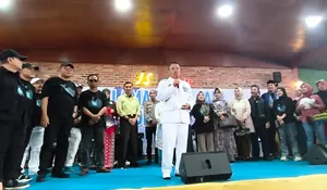 Dilepas Ayu Ting Ting! 10 Ribu Warga Depok Antusias Ikut Jalan Sehat yang Digagas Haji Sarmili dan Haji Yahman, Mari Intip Keseruannya