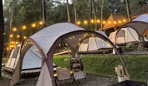 Camping Ala Korea dengan Suasana Pinggir Sungai dan Pepohonan Pinus di Jolotundo Edupark!