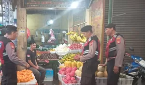  Polsek Cimanggis Pantau Pasar Pal dan Pasar Tugu, Laporkan Kenaikan Harga ke Pemkot Depok