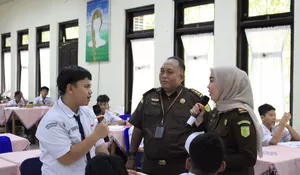 Kejari Depok Satroni Dua SMP Negeri, Simak Tujuan Pentingnya Sejak Dini