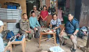 Tiga Pilar Kelurahan Bedahan Cekatan Stop Aktifitas Pembakaran Kabel di Lapak Rongsok