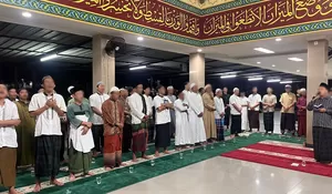 Sentuhan Religi Dibalik Jeruji : Warga Binaan Lapas Cibinong Isi Waktu Malam Jumat dengan Pengajian dan Hadroh