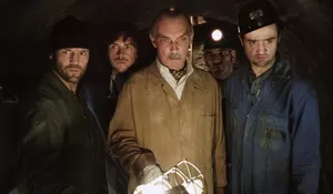 Jason Statham Jadi Pembobol Bank di Film Thriller The Bank Job, Tayang Malam Ini di Bioskop Trans TV!