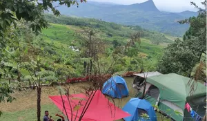 Camping Seru Plus Berenang dengan View Pegunungan dan Persawahan? Yuk Liburan ke Lembah Pinus Camp and Cafe!