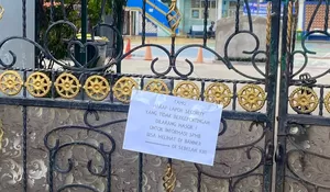 Ada Apa Ya! SPMB Online, SMPN 2 Cibinong Bogor Kunci Gerbang Sekolah