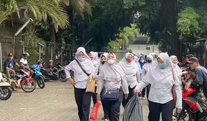 Upah Dicicil, Buruh Pabrik Pakaian Dalam di Citeureup Bogor Menjerit