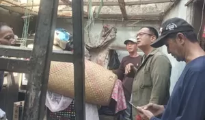 Berkat Gerak Cepat Aparatur Kelurahan Depok, Dua Rumah Warga yang Rusak Diperbaiki Pakai BTT