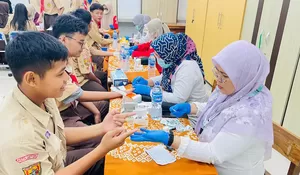 730 Siswa SMPN 30 Depok Jalani Pemeriksaan Kesehatan Gratis