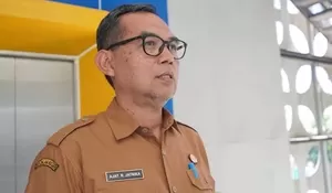 Murid Belajar Tanpa Meja dan Kursi, Sekda Mau Tinjau MD Miftahul Iman Jonggol Bogor