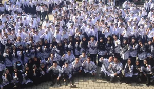 Intip Persiapan SMPN 14 Depok Sambut HUT ke-80 RI : Dari Upacara di Lapangan Pusaka Hingga Lomba Tradisional