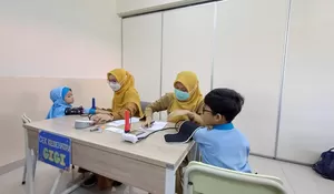 Tak Hanya Imunisasi Gratis, SDN Depok Jaya 3 Juga Lakukan Pemeriksaan Kesehatan