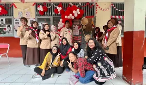 SDN Beji 6 Hias 22 Pintu Kelas Bertema Kemerdekaan dan Bersejarah, Bikin Murid Semangat Belajar!