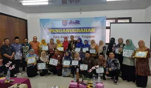 Disdik Anugerahkan Penghargaan Guru, Kepala Sekolah dan Pengawas Inspiratif Kota Depok Jejang SMP, 3 Peserta Maju Tingkat Jawa Barat