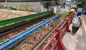  Tumpukan Sampah di wilayah Pancoranmas Butuh Sentuhan Pemkot Depok : Timbulkan Penyakit hingga Sebabkan Banjir