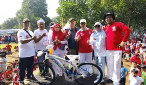 Puncak HUT RI ke 80 Kelurahan Pondok Petir Depok Dibanjiri Ribuan Warga, Familys Grup Meriahkan Hiburan Rakyatt