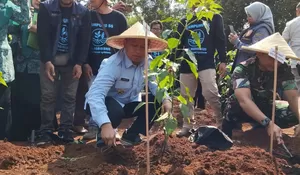 Hilirisasi versi Depok! Walikota Depok Supian Suri Bekali Warganya Ilmu Menanam hingga Olah Hasil Panen Jadi Produk, Manfaatkan Ruang Tak Terpakai
