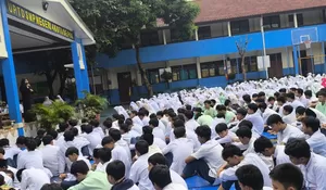 Kekhidmatan Peringatan Maulid Nabi Muhammad SAW di SMPN 4 Depok : Teladani Akhlak Rosulullah dalam Menghadapi Tantangan Modern