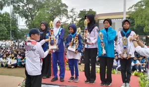 Kenali Prestasi PMR SMPN 34 Depok : Raih Podium Kedua Kategori Pertolongan Pertama di Kancah Tingkat Kota