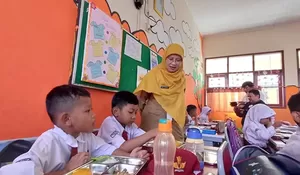 Hore, Guru Penanggungjawab MBG di Depok dapat Rp100 Ribu