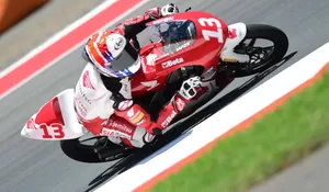 Melesat di Tanah Sendiri! Pebalap Muda Astra Honda Tampil Gagah di IATC Mandalika, Nyaris Rebut Podium!