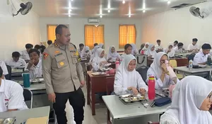 Polres Depok Tinjau MBG di SMAN 3 Depok, Siswa Sambut Baik Adanya Satgas Terpadu Evaluasi dan Monitoring
