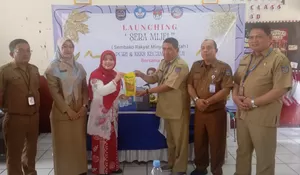 Mengikuti Ketua TP PKK Depok Cing Ikah Sambangi SDN Beji 6 : Wujudkan Keasrian, Kumpulkan Ratusan Liter Minyak Bekas