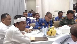 Pimpin Rapat Pematokan, Gubernur Dedi Mulyadi Akan Fokus Pulihkan Aset Negara dan Fungsi Sungai di Karawang