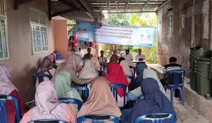 Kelurahan Cinangka Depok Genjot Pengolahan Sampah Organik, Bagikan Puluhan Ember ke Bank Sampah