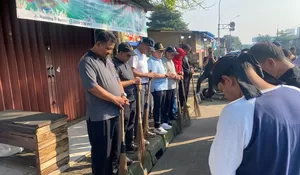 Aparatur Kecamatan Pancoranmas Depok Sulap Jalan Naming D. Bothin Jadi Resik dan Apik, Simak Selengkapnya