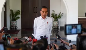 35 Pertanyaan Dilempar ke Jokowi! Ijazah Palsu Kini Resmi Masuk Jalur Hukum