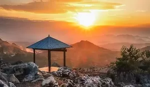 3 Destinasi Wisata di Bandung Sembari Menjelajah Hutan, Ada Hutan Kota Terpanjang di Asia Tenggara!