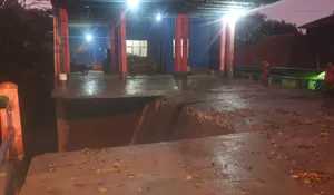 Diguyur Hujan Deras dan Angin Kencang, Area Parkiran Mako Damkar Yasmin Kota Bogor Longsor