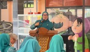 Di Depan Kader, Pj Ketua PKK Kota Bekasi Yolla Kusuma : Perempuan Garda Terdepan Pemberantasan Korupsi