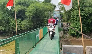 Keberadaan Jembatan Rawayan Dongkrak Perekonomian Warga