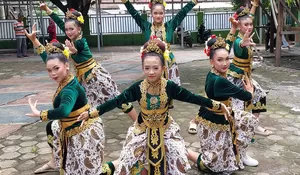 Siswa SMPN 11 Kota Bogor Ambil Bagian di Lomba Tari Kreasi Daerah Nusantara Tingkat Nasional 